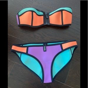 Triangl bikini size small